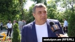 Рубен Айрапетян беседует с Радио Азатутюн, Ереван, 12 июня 2013 г. 