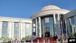 Türkmenistanyň Daşary işler ministrliginiň Halkara gatnaşyklary institutynyň täze toplumynyň açylyşy boldy.