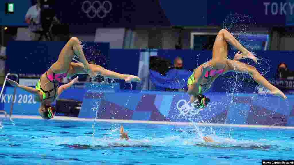 Италиянын сууда көркөм сүзүү боюнча улуттук курамасы командалык мелдешке катышып жатат.