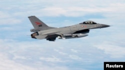 A Norwegian F-16 jet fighter