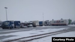 Täjik ulaglary Türkmenistanyň serhedinde bökdedi, 5-nji fewral, 2019 