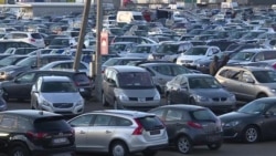 «Євробляхи»: як українці знімають авто з литовських номерів – відео