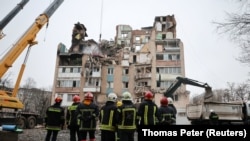 Многоэтажный дом в Тернополе, разрушенный в результате российского удара, 21 ноября 2025 года 