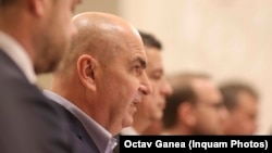 Liderii coaliţiei de guvernare se reunesc pentru discuții despre programul „Anghel Saligny” şi al doilea pachet de măsuri fiscale