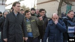 Себастіян Курц і Павло Клімкін на Донеччині, 3 січня 2017 року