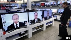 Русия һәм халыкара хокук яклау оешмалары әлеге канунга тәнкыйть белдерә.