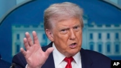 Сполучені Штати продовжили призупинення підвищених тарифів на китайський імпорт до 10 листопада