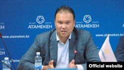 Ерхат Искалиев.
