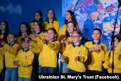 Учні української школи Пречистої Діви Марії