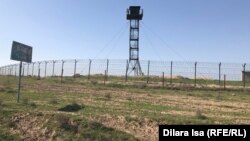 Казак-өзбек чек арасынан тартылган сүрөт.