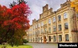 Головний корпус Національного технічного університету України «Київський політехнічний інститут імені Ігоря Сікорського»