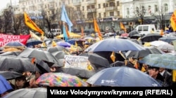 Один із мітингів Помаранчевої революції у Сімферополі. Крим, 2004 рік