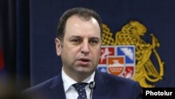 Armenia - Defense Minister Vigen Sargsian gives a news conference in Yerevan, 27Jan2017.