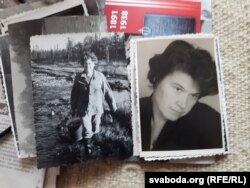 Раскладзеныя фатаздымкі жонкі, якая памерла летась
