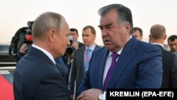 Рахмон менен Путиндин 2018-жылдын сентябрь айындагы Дүйшөмбү шаарындагы кездешүүсү.
