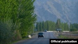 Дорога в Лейлекском районе. Иллюстративное фото. 