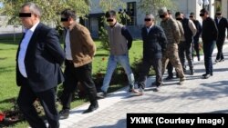 УКМК Чек ара кызматынын, Салык кызматынын, Транспорт министрлигинин жана Айыл чарба министрлигинин 24 кызматкерин коррупцияга шектеп кармады. 24-сентябрь, 2025-жыл