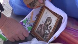 Панахида на Донеччині: матері загиблих бійців зі сльозами звернулися до політиків (відео)