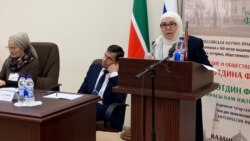 Фәүзия Бәйрәмова чыгыш ясый