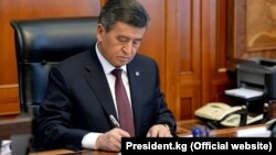 Сооронбай Жээнбеков. 