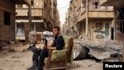 Эркин Сирия армиясынын аскери  