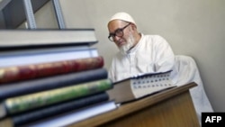 تصویری از آیت الله منتظری در روزهای حصر خانگی