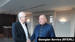 Григорий Карасин (справа) и Зураб Абашидзе