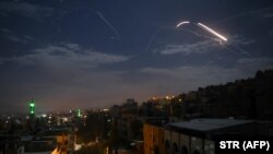 گفته میشود در حمله ۲۱ ژانویه اسرائیل به دمشق حداقل  ۲۱ نفر از جمله حداقل ۱۲ نفر از پرسنل سپاه پاسداران کشته شدند.