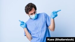 فرآیند «صوت‌سازی» به درک بهتر داده‌ها کمک می‌کند، و به دانشمندان امکان می‌دهد با جست‌وجو در فاصله‌های موسیقایی بتوانند پیدا کنند که پادتن‌ها یا داروها بتوانند در آن جای بگیرند.