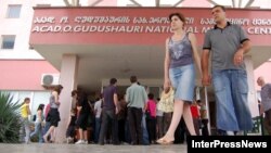 В тбилисскую клинику им. Гудушаури в основном обращаются пациенты, которые объездили разные города России, побывав до этого и в клиниках Абхазии