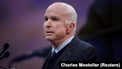 Джон Маккейн помер 25 серпня