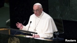 رهبر کاتولیک‌های جهان ابراز امیدواری کرده که توافق با ایران، پایدار و سودمند باشد.