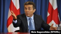 На сегодняшнем заседании Бидзина Иванишвили пытался оказать давление на депутатов, вплоть до исключения из партии