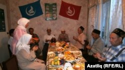 Батырша истәлегенә ифтар мәҗлесе. Чаллы, 24 июль