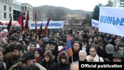 Հայաստան -- Նախգահի թեկնածու Սերժ Սարգսյանի քարոզարշավը Սյունիքում, Կապան, 23-ը հունվարի, 2013թ․