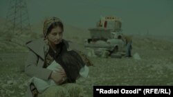 Сцена из фильма "Сарбор" ("Обуза")