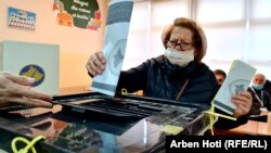 Косовці на сьогоднішніх місцевих виборах обиратимуть 27 мерів і понад 800 місцевих чиновників, які представляють муніципалітети Косова