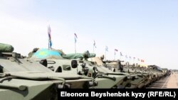 ЖККУнун аскердик машыгуусу. Архивдик сүрөт. 