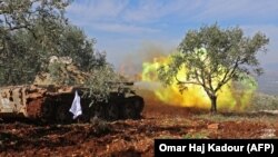 درگیری‌های عفرین؛ تانک شبه‌نظامیان مورد حمایت ترکیه در ۳۰ بهمن