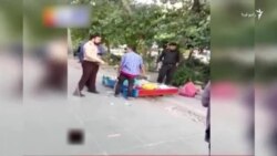 ضرب و شتم یک دستفروش توسط ماموران شهرداری