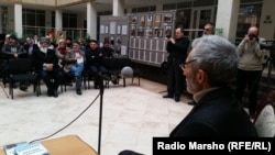 Нохчийчоь -- Хасиев Сайд-Мохьмадан «Нохчийн гIиллакхех» книга йовзийтина Соьлж-ГIаларчу къоман библиотекехь. 22Дечкен-бутт2016