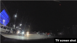 Молодь окупованого Донецька розважається на паркінгу Донбас-Арени