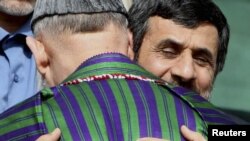 محمود احمدی نژاد و حامد کرزی