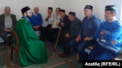 Фаиз хәзрәт мөселманнар белән