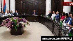 Обсуждение в правительстве Армении, Ереван, 9 октября 2018 г.