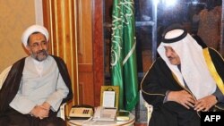 حیدر مصلحی، وزیر اطلاعات ایران در دیدار با ولیعهد عربستان در ریاض.