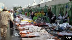 در مهرماه سال ۹۴ در جریان برگزاری مراسم حج، دست‌کم ۷۷۰ زایر از جمله در حادثه منا، کشته شدند 