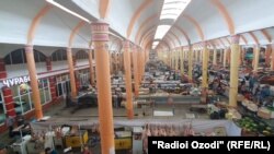 Рынок в Худжанде, административном центре Согдийской области 