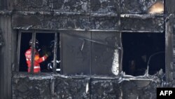 به گفته فرمانده پلیس لندن، عملیات جستجو در برج گرنفل ‌ادامه دارد.