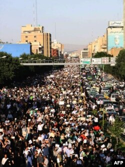 Ирандағы сайлаудан кейінгі шеру. Тегеран, 17 маусым 2009 жыл.